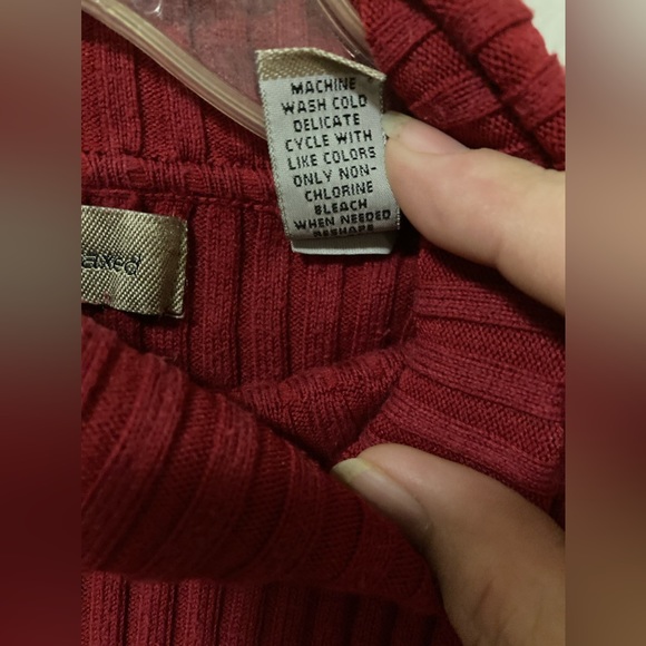i.e Relaxed Red Ribbed Turtleneck Sweater - Picture 5 of 6